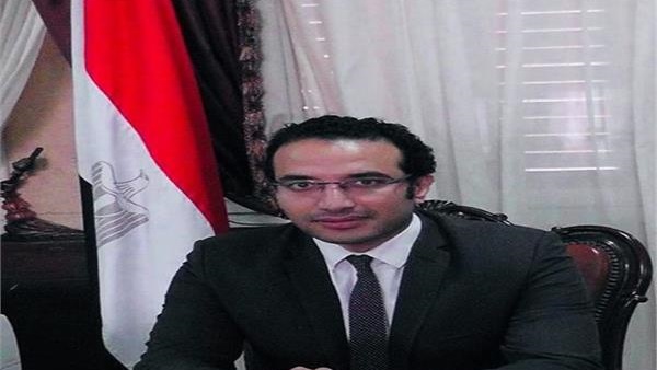 الدكتور أحمد كمال