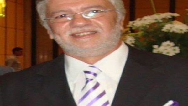 مدحت قاسم