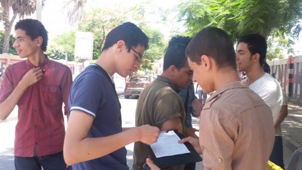 طلاب الثانوية