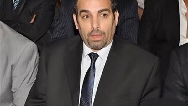 الفنان أحمد عبد العزيز