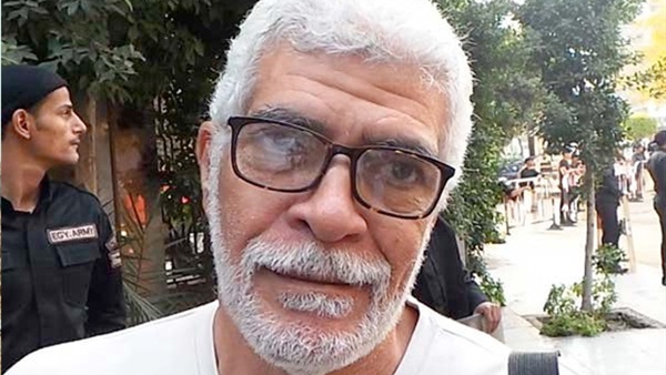 الفنان طارق النهرى