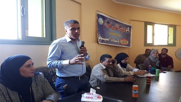 جانب من الندوة