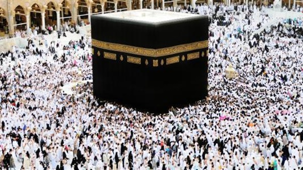 الحجاج أثناء الطواف
