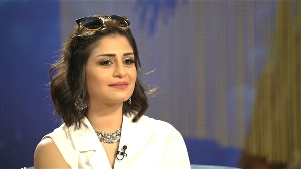الفنانة منة فضالي