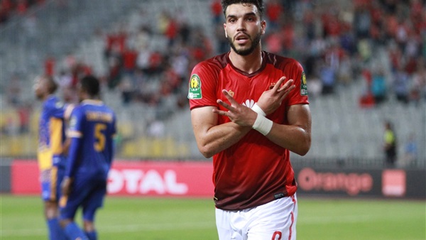 وليد ازارو - لاعب