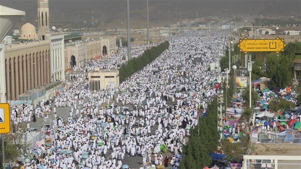 الحجاج يتوجهون إلى