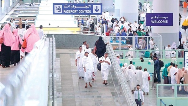 حجاج لدى وصولهم إلى