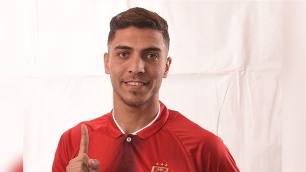 محمد شريف لاعب الأهلي