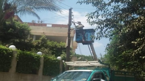 صيانة أعمدة الإنارة
