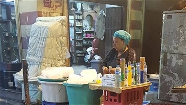 بائعة المُثلجات على