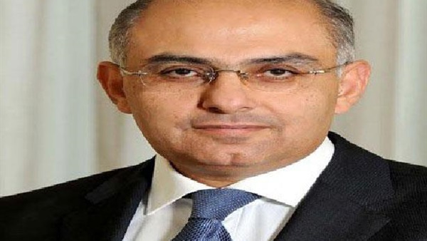 السفير أشرف سلطان