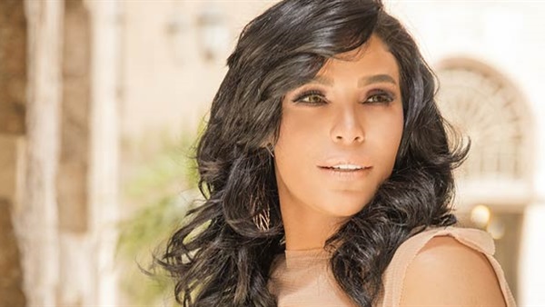 الفنانة أمينة