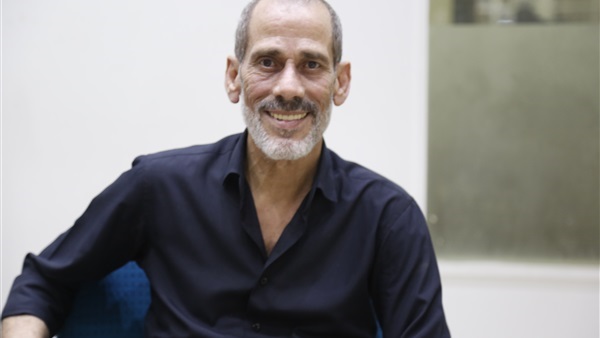 الفنان محمود عزب