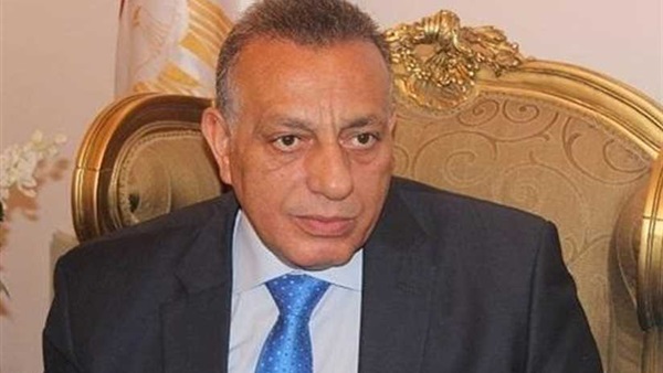 الدكتور فرج عبد العاطى