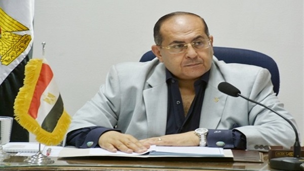 الدكتور ايمن عبد