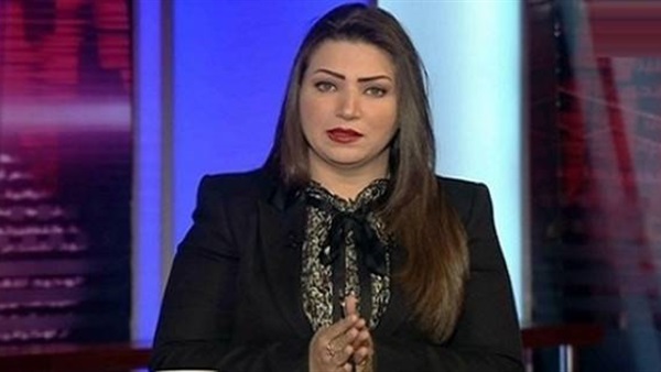 الاعلامية ايمان عز