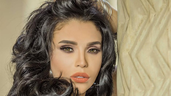 الفنانة أمينة