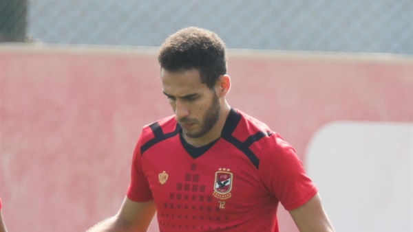 هشام محمد لاعب الأهلي