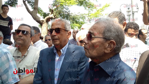 عمرو موسى في جنازة