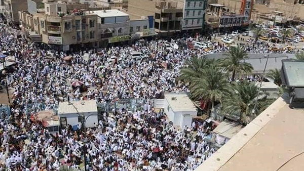 العراقين في صلاة