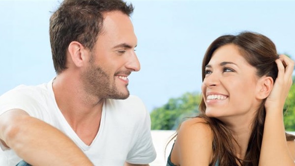 علامات حب المرأة