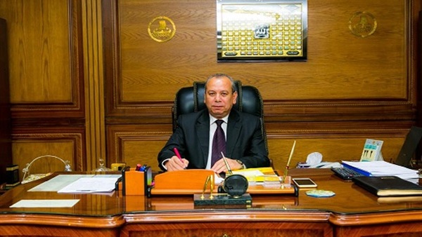 الدكتور إسماعيل
