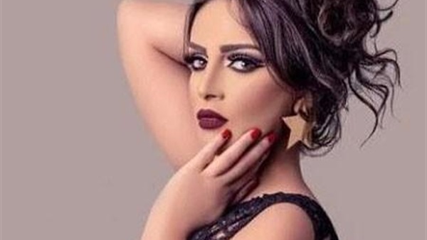 الفنانة إسراء عبد