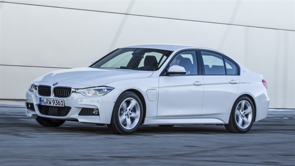 سيارة bmw