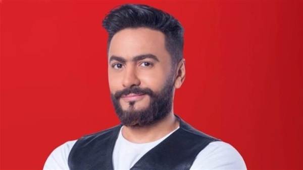 الفنان تامر حسني