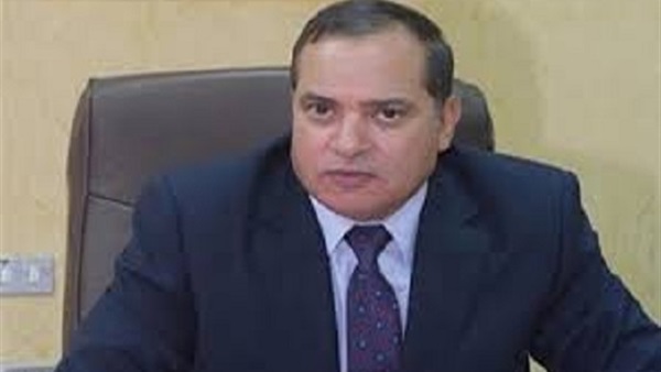 الدكتور احمد عزيز