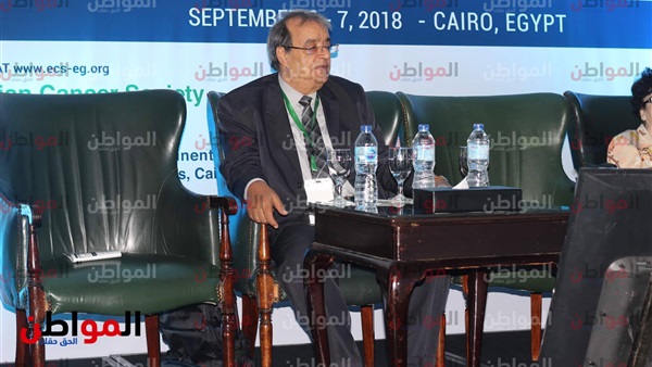 الدكتور أحمد الخضري