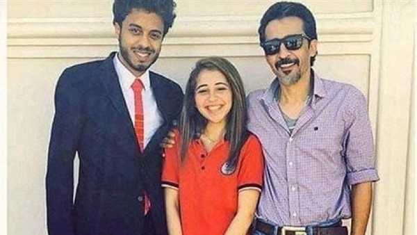 طالب الرحاب وخطيبته