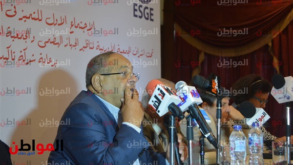الدكتور سراج زكريا