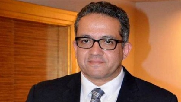 وزير الاثار