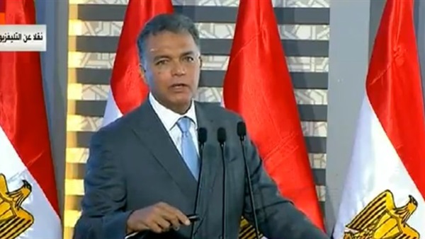 وزير النقل هشام عرفات