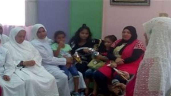 مساجين بصحبة أولادهم