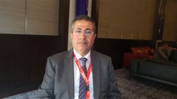 الدكتور ممدوح النحاس