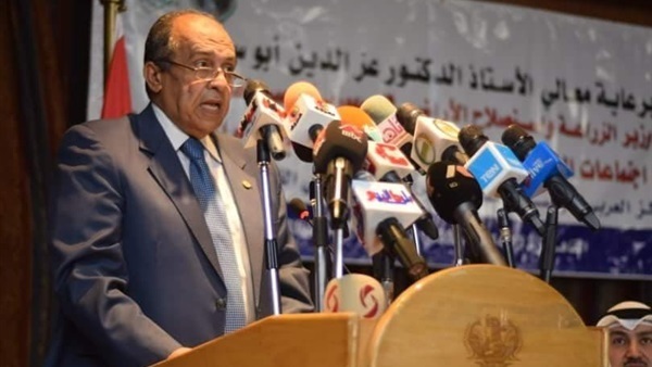 الدكتور عز الدين