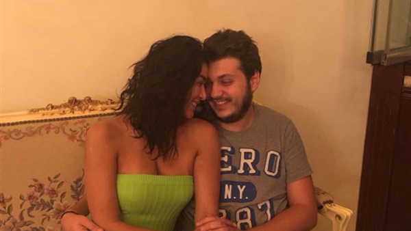 نادين الراسي ونجلها