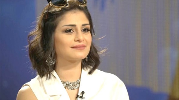 الفنانة منة فضالي