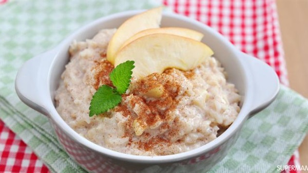 بودينج الأرز والتفاح