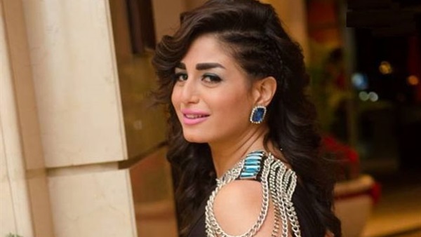 منة فضالى