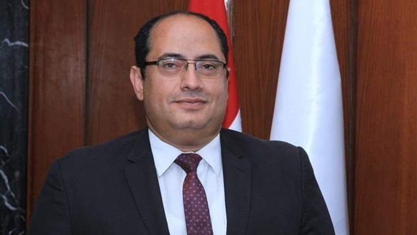 محمد عز المتحدث الرسمي