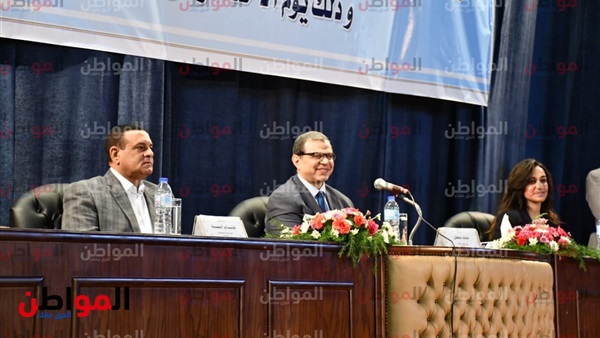 وزير القوى العاملة