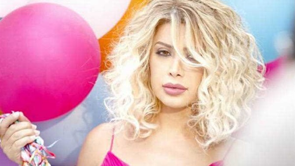 الفنانة نوال الزغبي