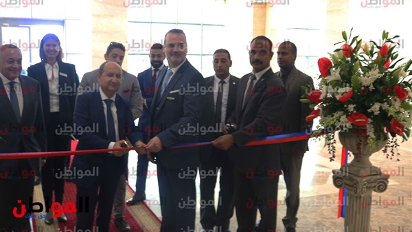 وزير الصناعة يفتتح