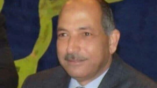 إحالة العاملين بمركز