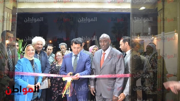 وزير الشباب يفتتح