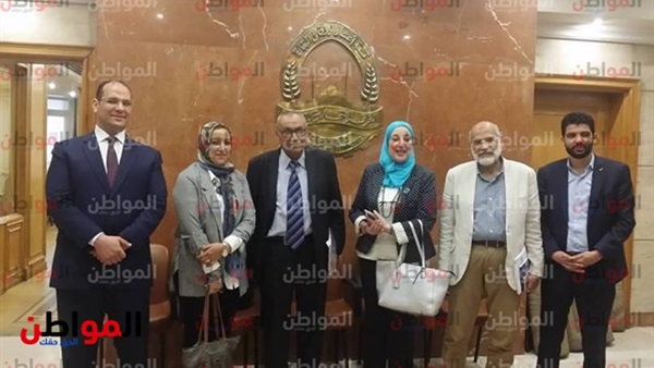 الصيدليات