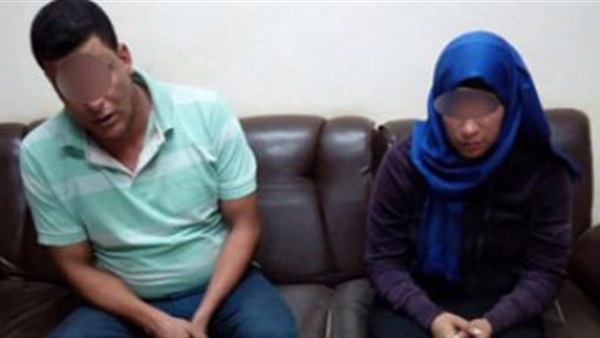 عاطل وربة منزل